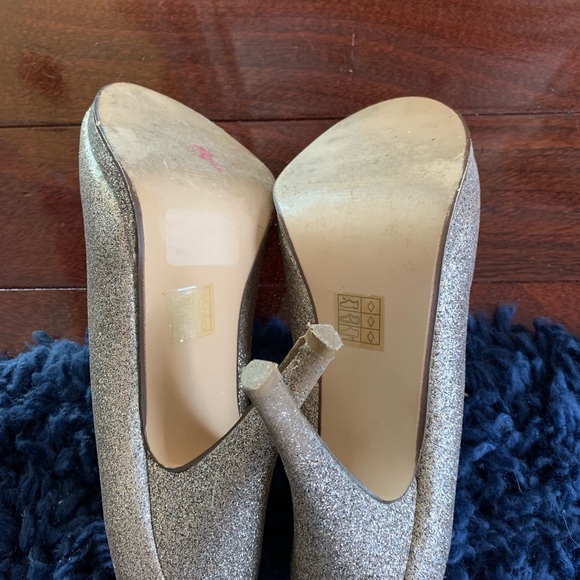 Call It Spring closed toed sparkly heels - Picture 5 of 7